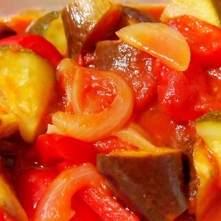 夏野菜のトマトソース煮込み